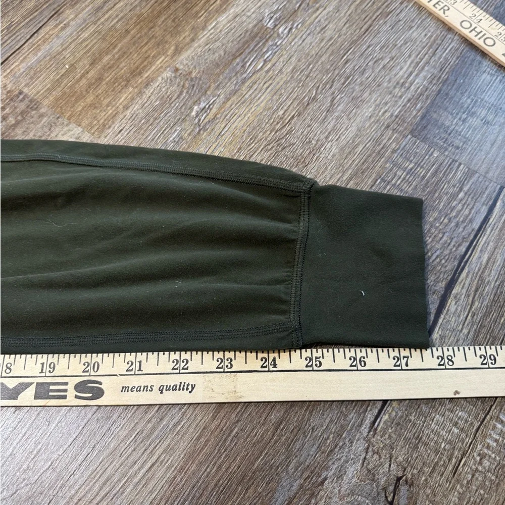 Lululemon‎ Jogger Leggings - Picture 6 of 6